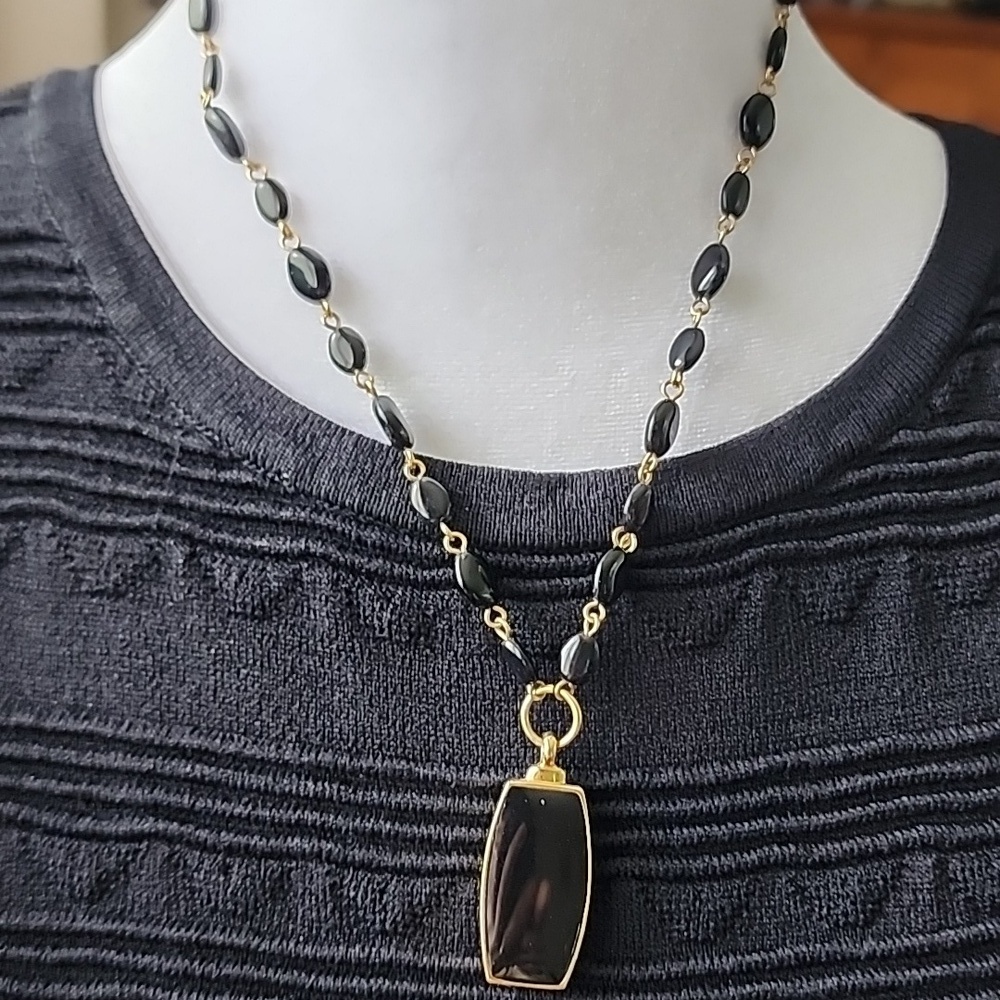 Black Onyx Color Liz Claiborne BEADED NECKLACE - Picture 5 of 9